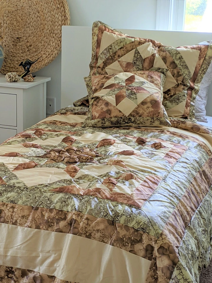 DaDa Bedding Country Rustic Earthy Green Beige Floral Patchwork Comforter Set - Image 3 of 4