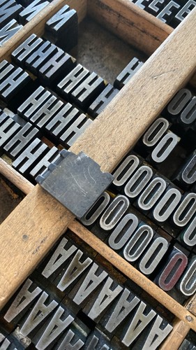 Vintage Printing Press Letter, E - Picture 7 of 7