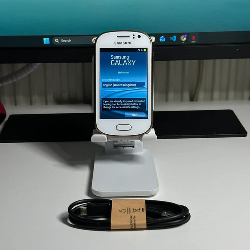 Samsung Galaxy Fame GT-S6810P – 4 GB – Smartphone weiß (entsperrt)