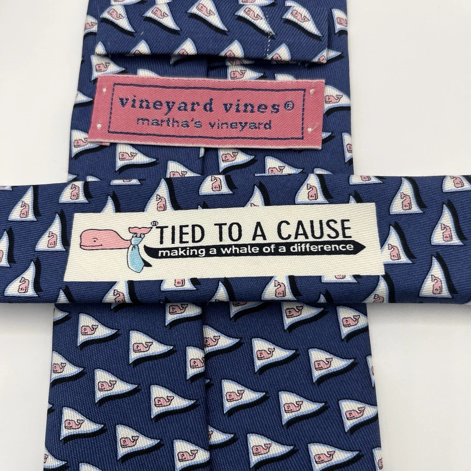 CORBATA VINEYARD VINES HOMBRE ESTAMPADO PENANT BALLENA AZUL Foto 2 de 4