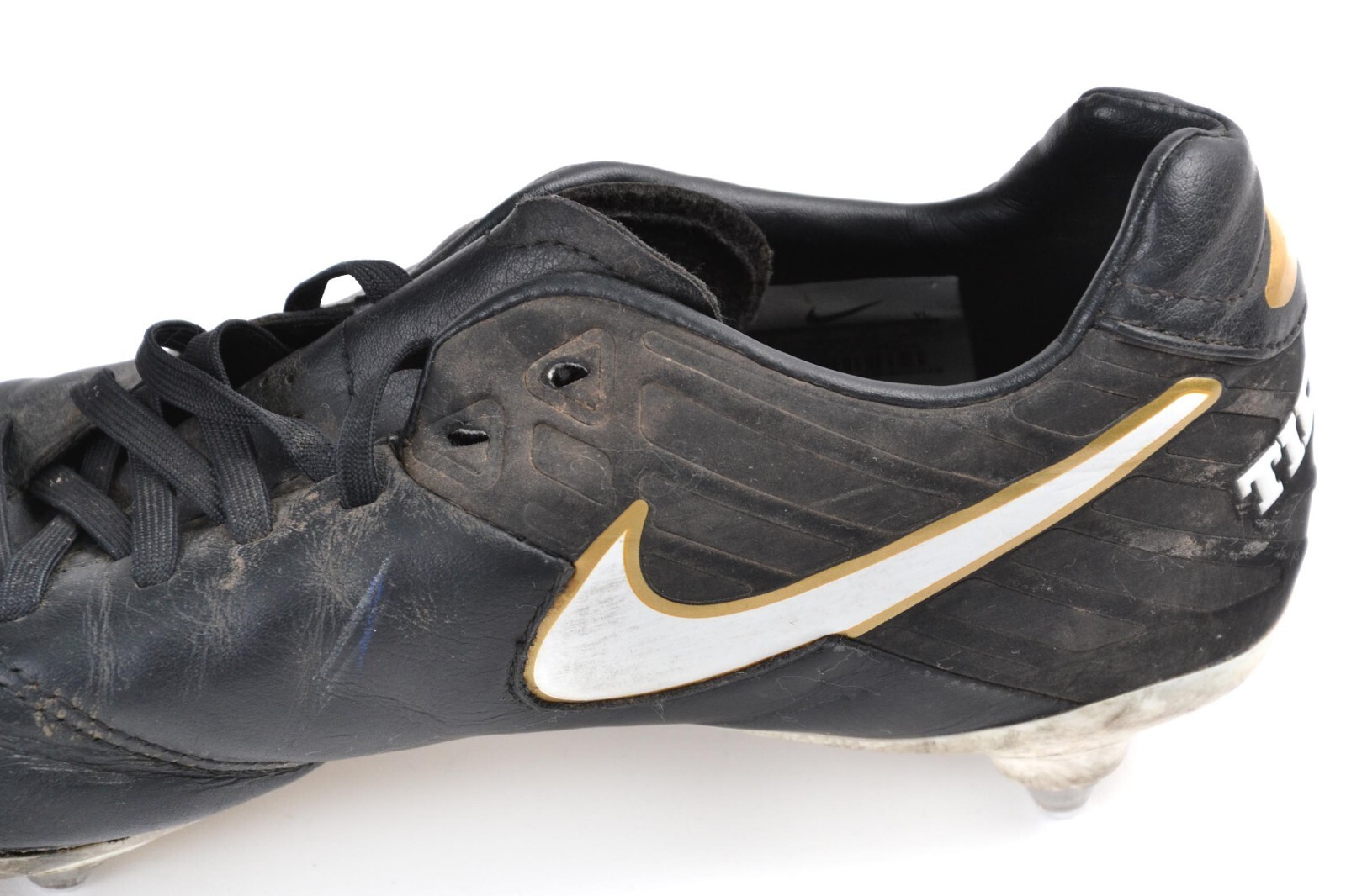 NIKE TIEMPO RIO III FG FOOTBALL BOOTS 819223-010 2015 SIZE UK 7 MEN thumbnail 4