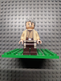 LEGO Star Wars Owen Lars Minifigure (sw0559) - UCS Sandcrawler 75059