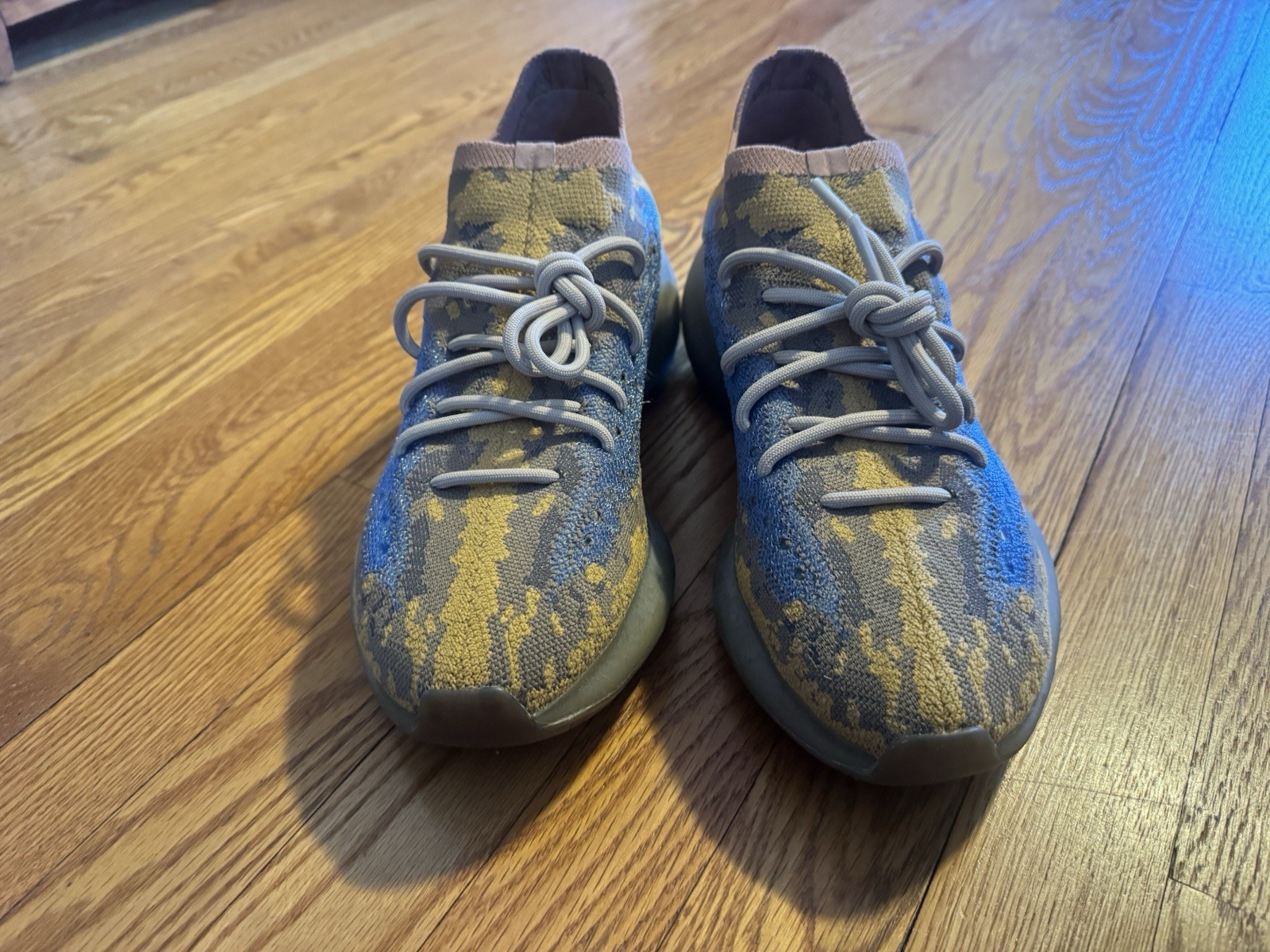 adidas Yeezy size 11 - image 2