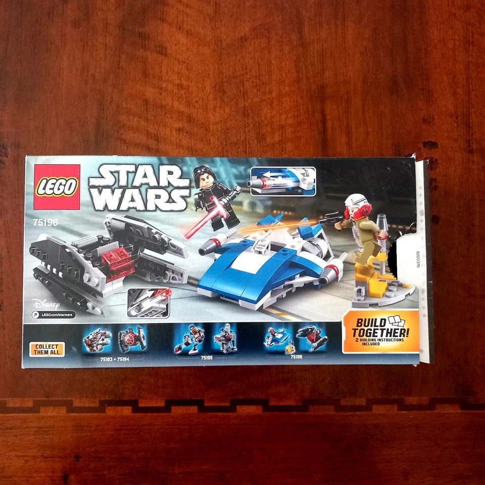 LEGO Star Wars 75196 A-Wing vs. TIE Silencer Microfighters, foto 2 di 3