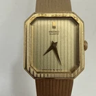 Vintage Seiko Woman’s Gold Tone St. Steel Octagon  Quartz Watch Dainty Elegant