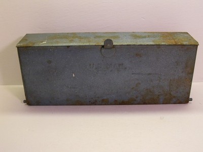 Vintage Wall Mounted Golden Rod US Mail Metal Residental Mail Box