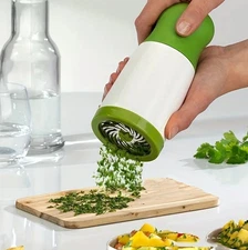 1pc Manual Herb Grinder Stainless Steel Spice & Vegetable Mincer Kitchen Tool