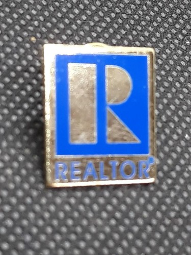 Realtor Block R Real Estate Agent Blue Enamel Gold Tone Lapel Pin ...