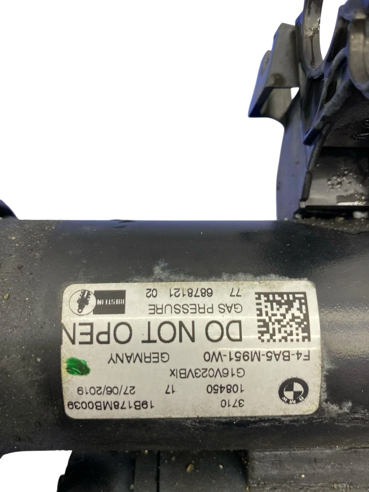 BMW M850i Gran Coupé G16 2019-2020 suspensión delantera izquierda montaje de torre de puntal Foto 2 de 4