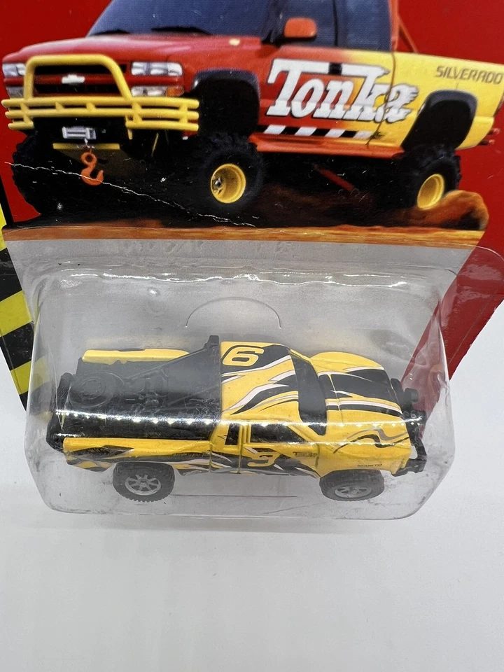 Camión Tonka Maisto Prerunner Toyota SR5, #19 de 50, amarillo, 1/64, ¡NUEVO EN CAJA RARO! (9) Foto 2 de 4