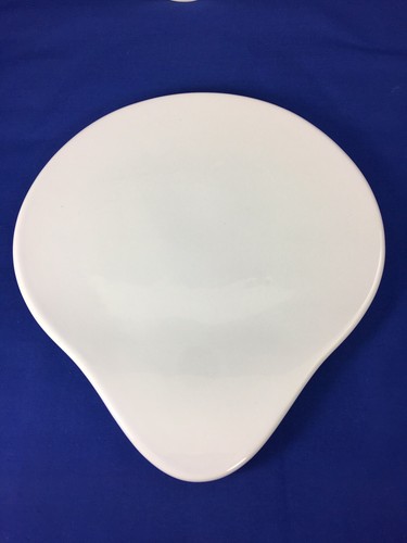 Mikasa UFO WHITE Karim Rashid SALAD PLATES Alien Head Shape KRB02 Set of 2 - Picture 3 of 9