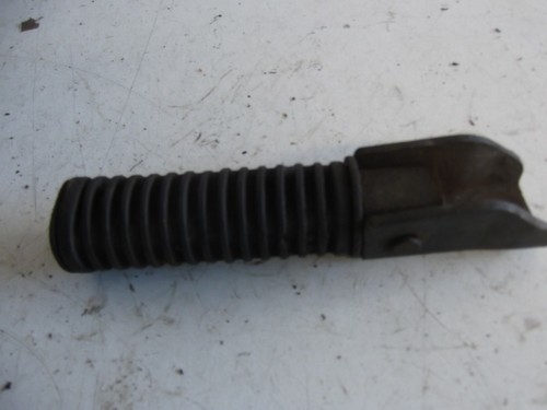 HONDA FT500 REAR FOOTREST - Picture 2 of 2