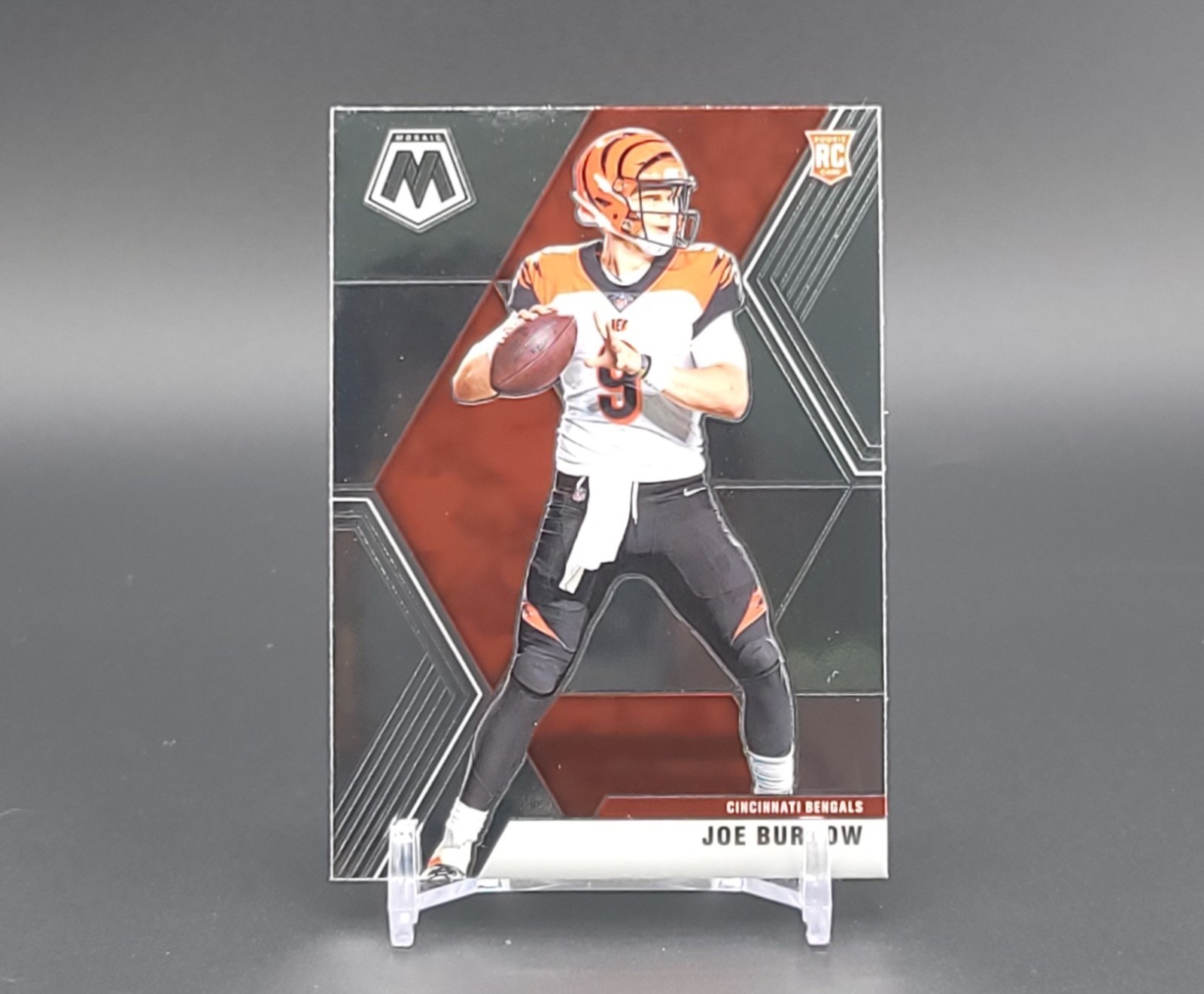 2020 Panini Mosaic - Rookies Joe Burrow #201 (RC) Cincinnati Bengals
