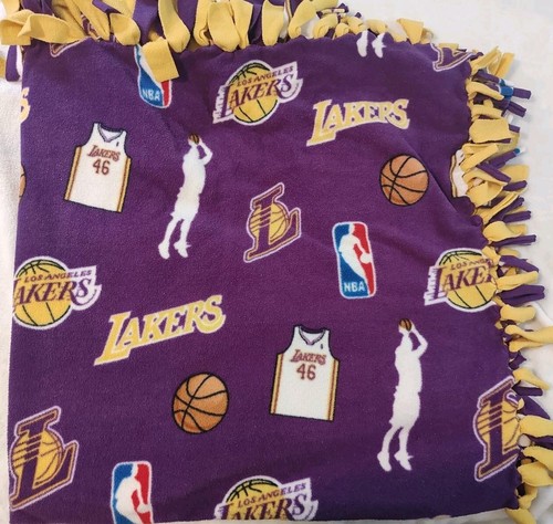 LA Lakers Hand Made Fleece Tied Blanket Approx. 6' X 4' Purple/Yellow #46 NBA - Picture 2 of 5