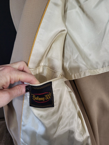 Vintage Botany 500 Tan Blazer (See Description for Size Chart) Size Medium - Picture 5 of 8
