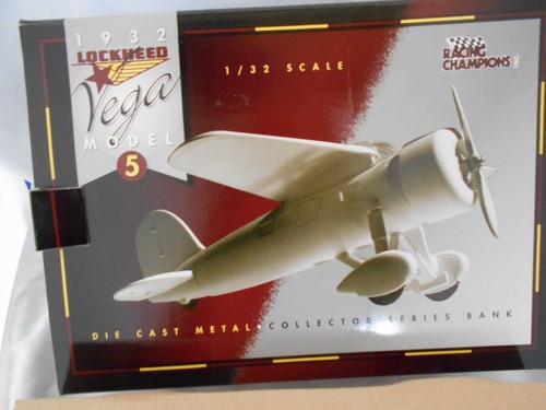 Racing Champions McDonald Airplane Bank 1932 Lockheed Vega Model 5 1:32 Scale MT - Picture 3 of 9