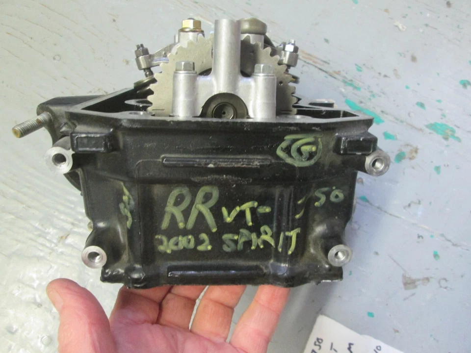 Honda 1998-2007 VT750 Shadow Spirit culata trasera 12220-MBA-710 con leva Foto 3 de 4