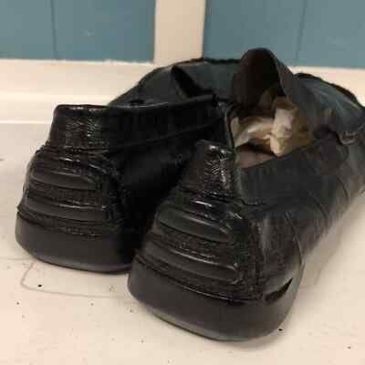 Kenneth Cole NY DRIVE HoME Mens Size 9.5 Black Leather Slip  display picture 1