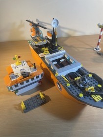 LEGO City Arctic Icebreaker 60062 &ndash; RETIRED Set &ndash; 100% COMPLETE w/ Minifigures