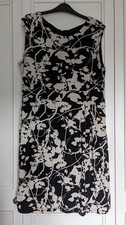 Minuet Petite Black  White Abstract Dress Flattering Waist Detail UK 16