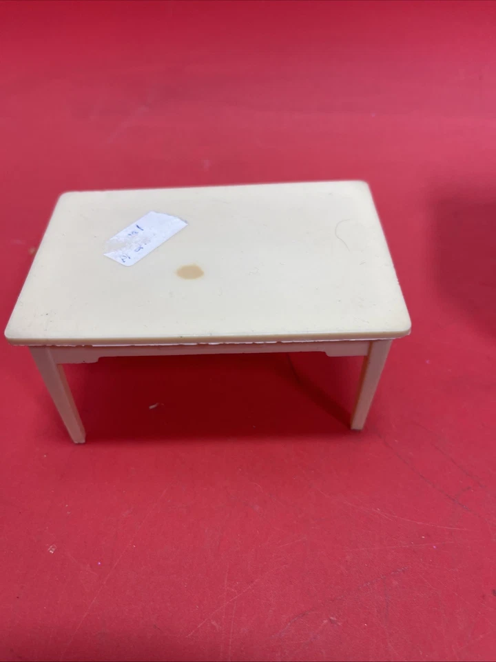 Lote de 9 muebles de guardería vintage para casa de muñecas Renwal Foto 2 de 4