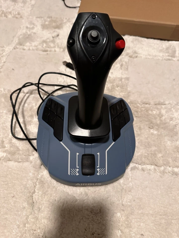 Thrustmaster TCA Sidestick Airbus Edition, nunca usado y en excelente estado Foto 3 de 4