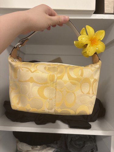 Vintage Coach M04K-6561 Butter Yellow Optic Signature Mini Soho Hobo Y2K Bag