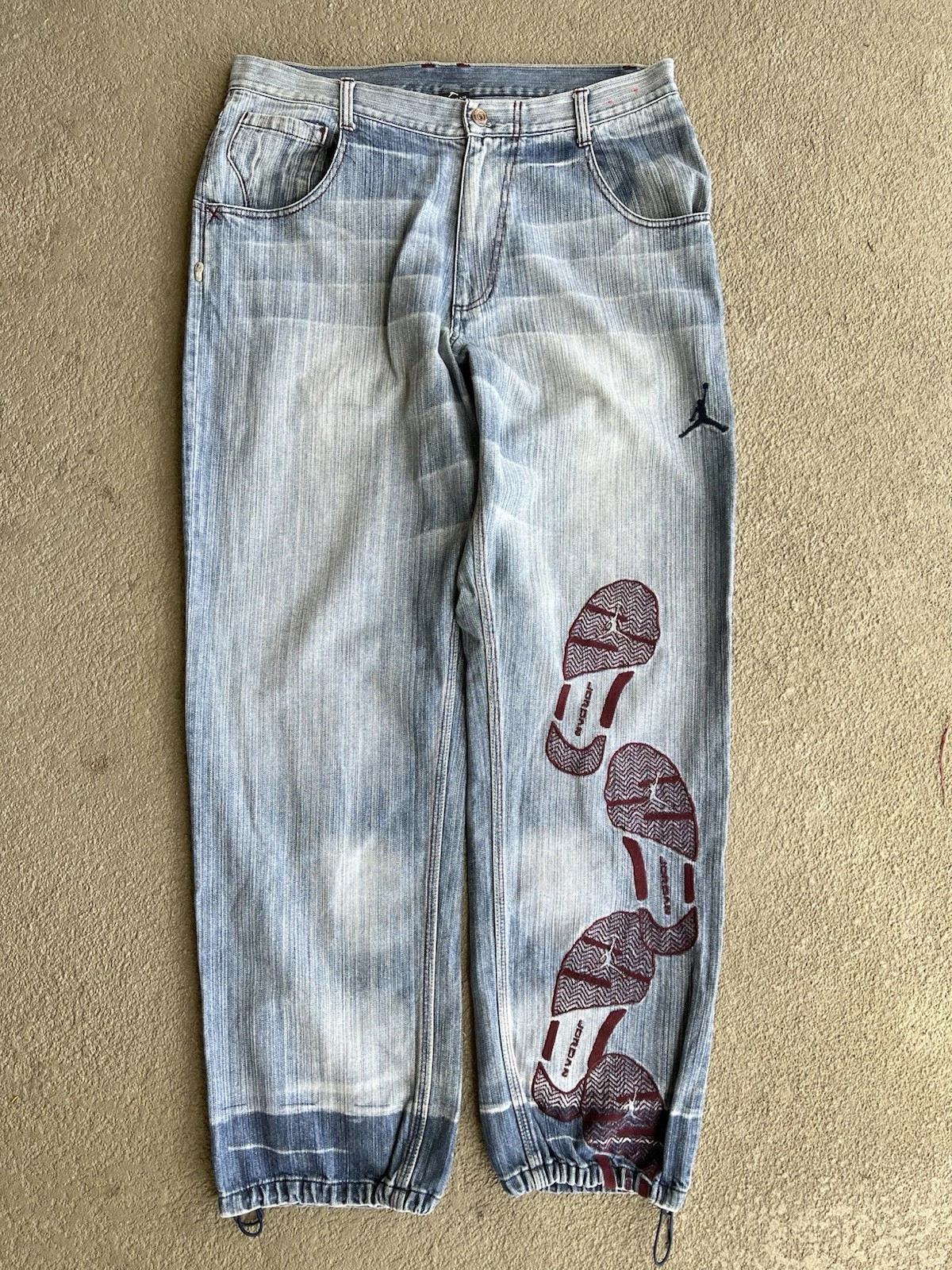 Jean vintage Air Jordan homme 34x34 bleu denim délavé baggy suprême Girbuad Jnco