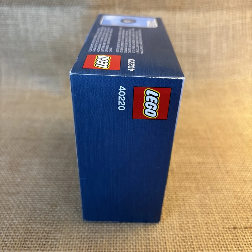 LEGO Creator (40220) Mini London Bus BRAND NEW SEALED IN BOX - Image 2 of 4