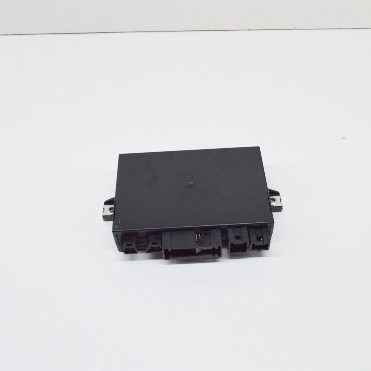 MB E T-Model S211 Rear Panel Door Control Unit A2118702685 NEW  