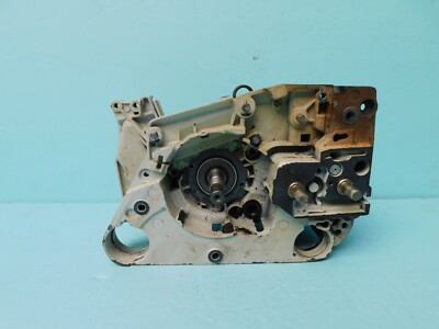 OEM CRANK & CRANKCASE FOR STIHL 026 CHAINSAW   ----   BOX 928 OP