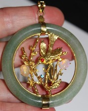Fantastic large vintage Chinese jade gemstone gold vermeil pendant Lot# 178