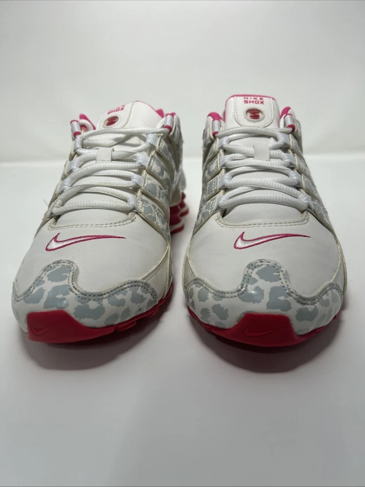 Nike Shox NZ LE Sneakers Women’s Size 9 Cheetah Print Hot Pink/Gray 636088-110 - Image 2 of 4