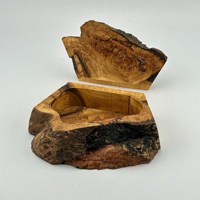 Live Edge Narra Burl Trinket Box Philippine Ayala Museum 4½×3¼×1½  1990s Vintage