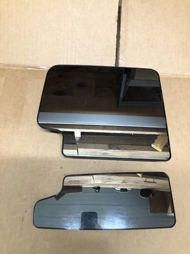 2020-2024 Chevy Silverado Sierra 2500 HD Driver Tow Mirror Glass OEM LH