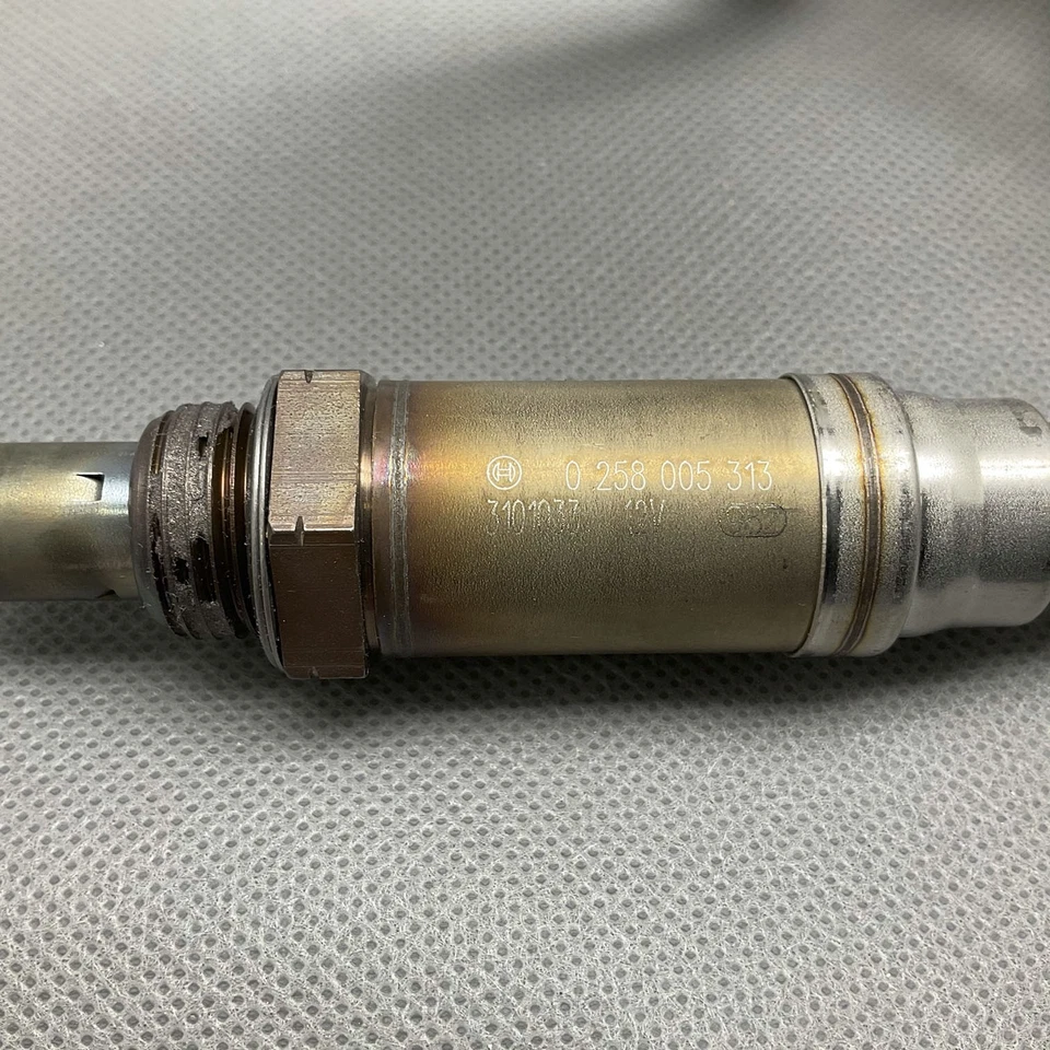 Sensor de oxígeno OE O2 13052 aguas arriba para BMW 535i 535is 635CSi 735iL 735i M5 Foto 3 de 4