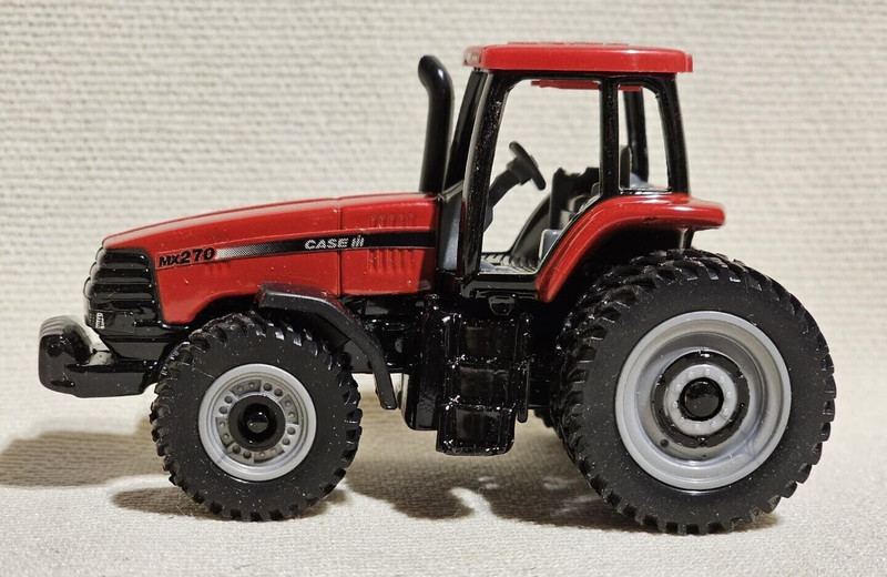 1/64 CIH MX270 l998 Collector Edition with MFWD and Duals Farm Toy Tractor MIP