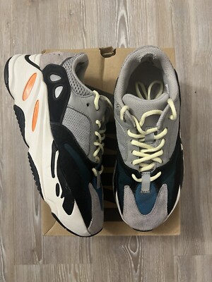yeezy wave runner 700 size 7.5