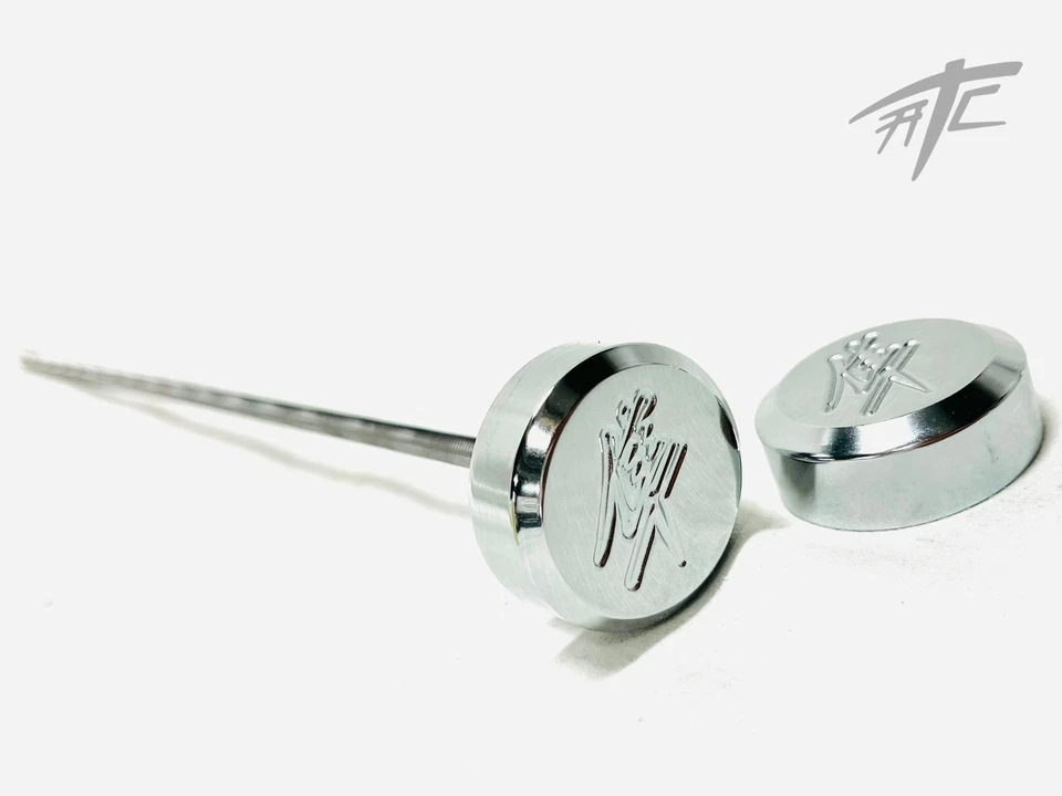 TAPAS EJE DELANTERO HAYABUSA CROMADAS LISAS KANJI GRABADAS 1999-2007 SUZUKI HAYABUSA Foto 2 de 4