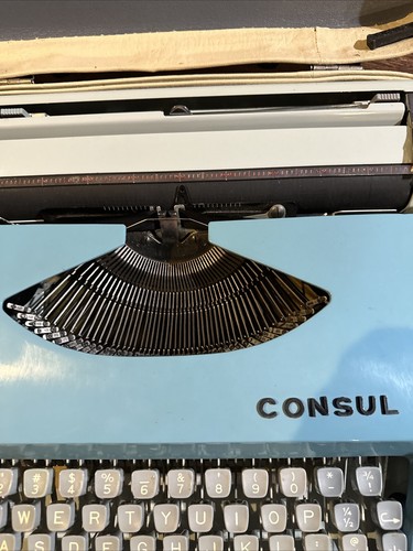 Vintage 1960's CONSUL 231.3 Portable Typewriter & Leather Carrying Case Blue - Picture 8 of 14