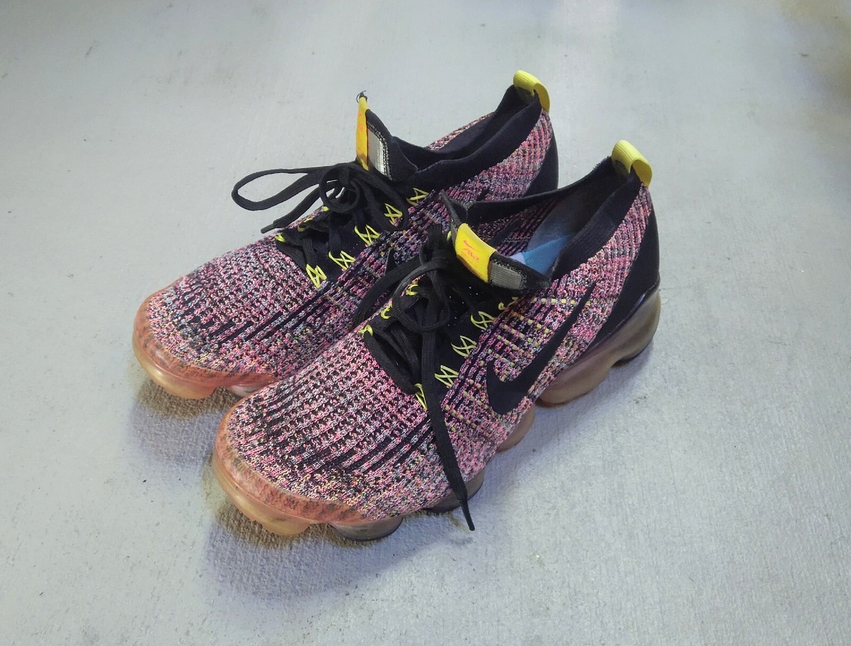 Nike VaporMax Flyknit Black Pink Blast Women 10 Sneakers Shoes