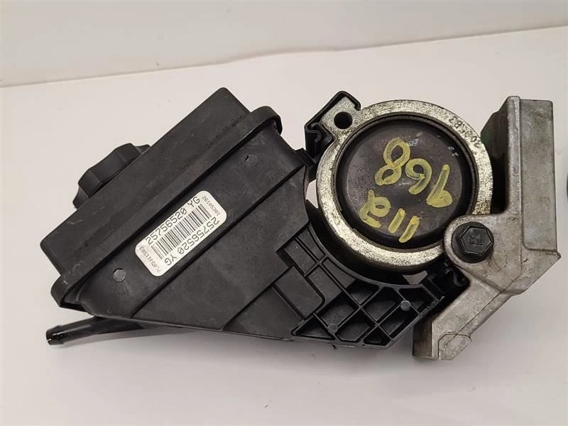 Bomba de dirección asistida Cadillac DTS 2006-2011 20759843 06-11 Foto 4 de 4