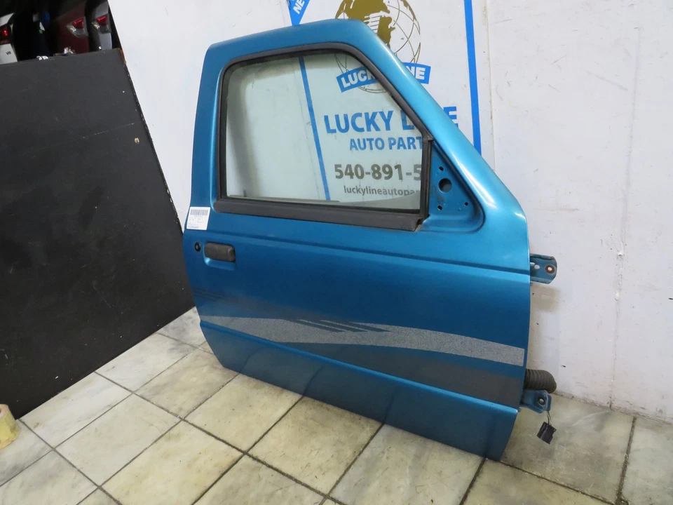 94 95 96 97 01 02 MAZDA B2300 PICKUP PUERTA DELANTERA DERECHA Foto 2 de 4