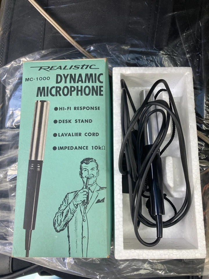 Realistic MC-1000 Dynamic Microphone- Made For Desk Stand Lavalier- Original Box - Image 2 of 4