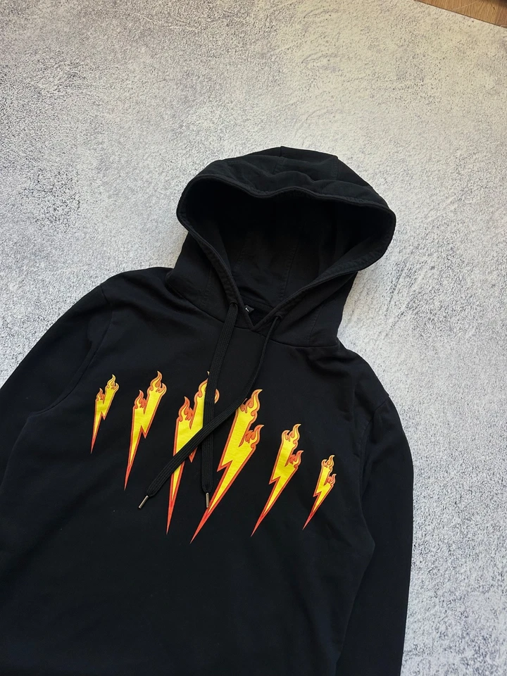 Sudadera con Capucha Neil Barrett Thunder Flame Lightning Bolt Logo Negra Para Hombre Talla M Foto 4 de 4