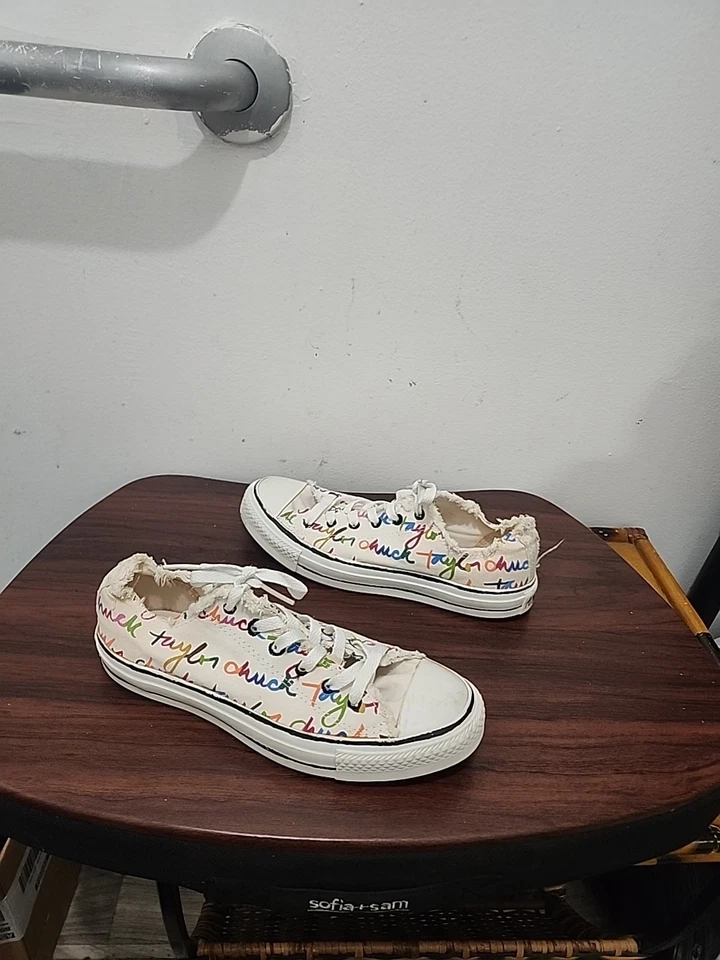 Converse All Star Chuck Taylor Sneakers W 8 M 6 Signature Canvas Low Top Unisex - Imagem 2 de 4