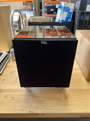 REL R-305 Subwoofer  AS IS NO Power