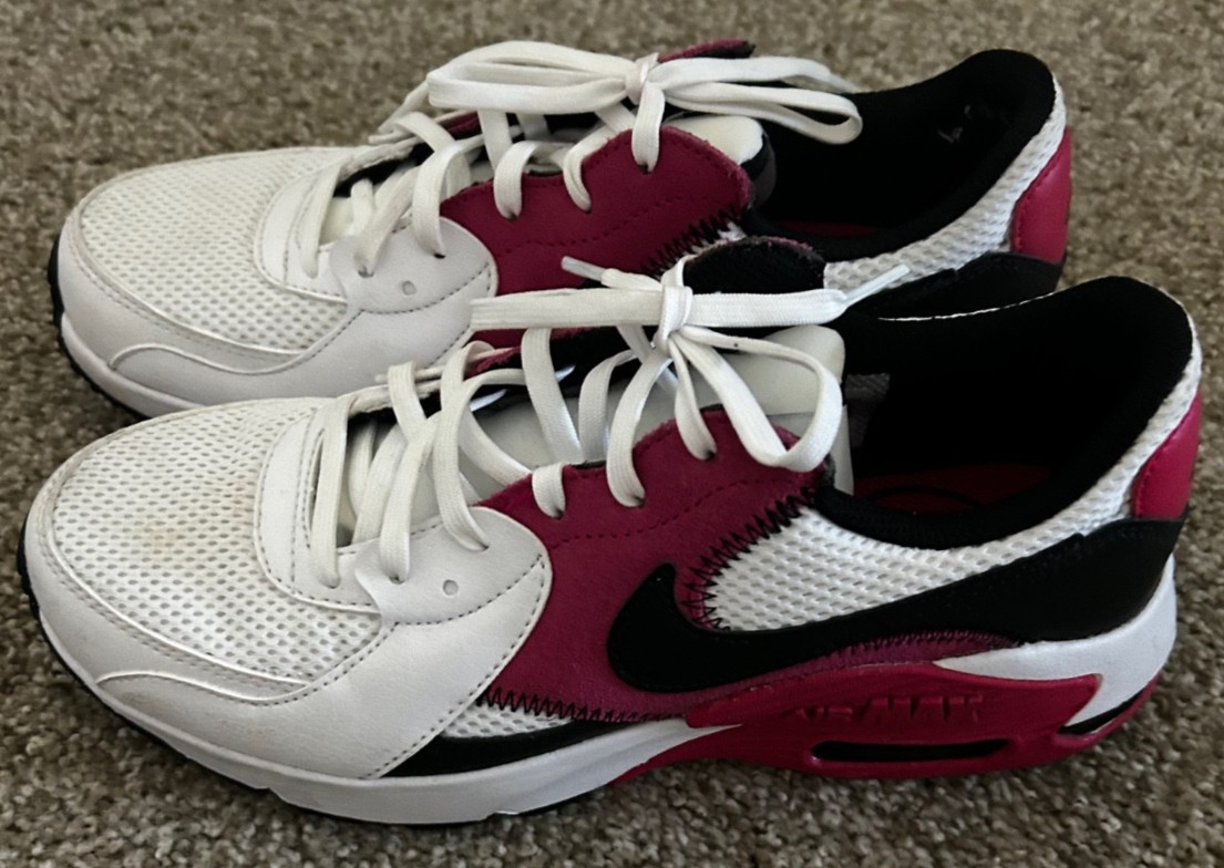 WOMEN'S NIKE AIR MAX SZ 7.5 LIKE NU, NO SIGN OF WEAR
