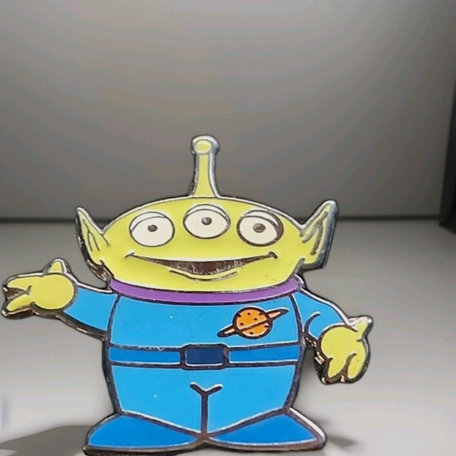 2002 DISNEY TRADING PIN TOY STORY ALIEN