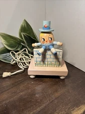 Vintage Mid Century Humpty Dumpty Nursery Nightlight Lamp Wooden Handpainted